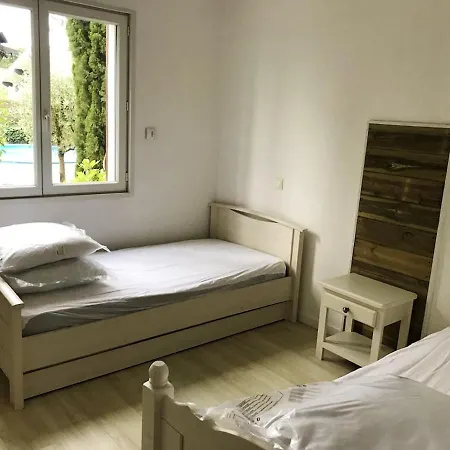 Casa de Férias Maison De 7 Chambres Avec Piscine Privee Jardin Clos Et Wifi A Eulalie En Born *
